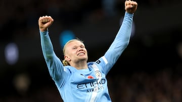MANCHESTER (United Kingdom), 02/11/2025.- Erling Haaland of Manchester City celebrates after scoring his second goal during the English Premier League match between Manchester City and AFC Bournemouth, in Manchester, Britain, 02 November 2025. (Reino Unido) EFE/EPA/ADAM VAUGHAN EDITORIAL USE ONLY. No use with unauthorized audio, video, data, fixture lists, club/league logos, 'live' services or NFTs. Online in-match use limited to 120 images, no video emulation. No use in betting, games or single club/league/player publications.