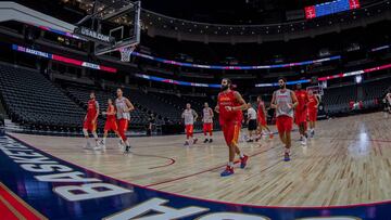 La Selecci&oacute;n, durante un entrenamiento en el Honda Center de Anaheim.