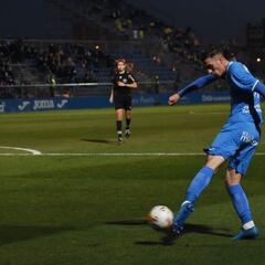 El Fuenlabrada coge aire después de catorce jornadas