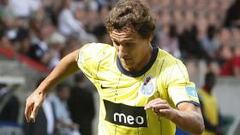 El Sporting necesita el fichaje de un medio y sigue a André Castro