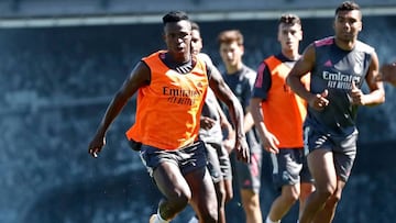 Vinicius, en un entrenamiento en Valdebebas.