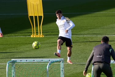 El sofá gris cambia a Brahim