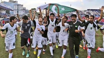FIFA lifts Pakistan suspension