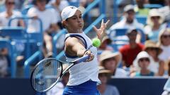 Barty ejecuta un drive frente a Teichmann en la final de Cincinnati.