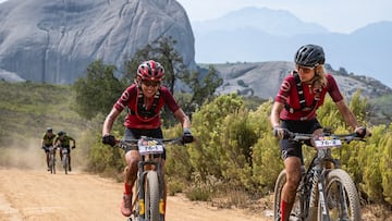 Hannele Steyn and Lisa Czepek during Stage 4 of the 2025 Absa Cape Epic Mountain Bike stage race held at Fairview, Paarl, Cape Town, South Africa on the 20th March 2025. Photo by Dom Barnardt/Cape Epic
PLEASE ENSURE THE APPROPRIATE CREDIT IS GIVEN TO THE PHOTOGRAPHER AND ABSA CAPE EPIC