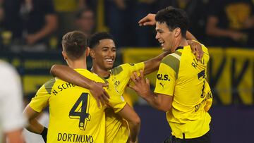 Bellingham celebra un gol del Dortmund ante el Copenhague.