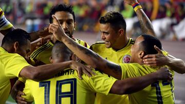 Colombia celebra uno de los goles marcados ante China.