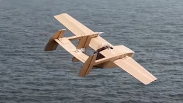 Crean un dron de cartón que se monta en 5 minutos y vuela 2 horas y los gobiernos empiezan a llamar a la puerta