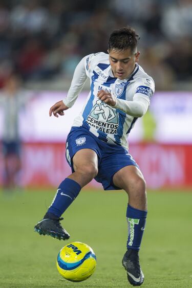 Pachuca se ha caracterizado los últimos años por darle oportunidad a jugadores jóvenes que logran destacar en primera división. Ahora es turno de Erick Sánchez, quien a sus 18 años ya ha sido un jugador opción para el primer equipo de Pachuca.