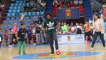 Marcelo visitó Talavera y colaboró en un acto benéfico de la AECC