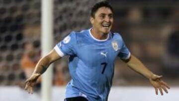 El Cebolla celebra el gol que le hizo a Jordania.