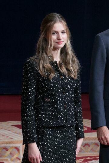 La Princesa de Asturias, Leonor de Borbón durante la audiencia de los Reyes con los galardonados con las Medallas de Asturias 2022.