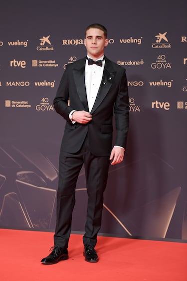 El actor Julio Peña posa en la alfombra roja de la 40º edición de los Premios Goya.