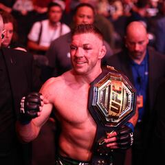 Du Plessis' record in the UFC: Are there any fighters have never lost?