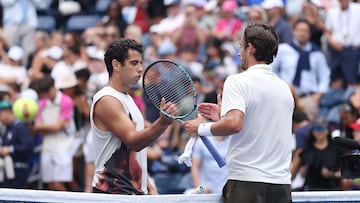 NEW YORK, NEW YORK - SEPTEMBER 01: Jaume Munar of Spain (L) and Lorenzo Musetti of Italy shake hands following their Men's Singles Fourth Round match on Day Nine of the 2025 US Open at USTA Billie Jean King National Tennis Center on September 1, 2025 in the Flushing neighborhood of the Queens borough of New York City. Sarah Stier/Getty Images/AFP (Photo by Sarah Stier / GETTY IMAGES NORTH AMERICA / Getty Images via AFP)