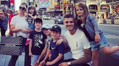 Wanda Nara y Mauro Icardi con sus cinco hijos en Nueva York.