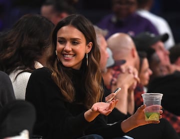 Jessica Alba seguidora de los Golden State Warriors. 