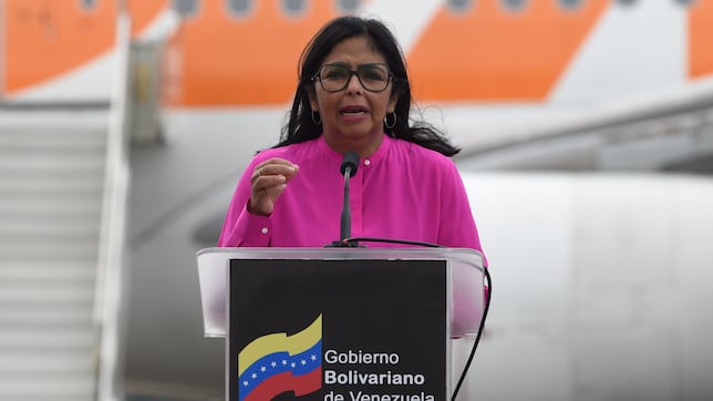Quién es Delcy Rodríguez, vicepresidenta de Venezuela y número 1 en la línea de sucesión de Maduro