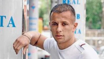 <b>ENRACHADO. </b>Kamel Ghilas ha marcado en las tres últimas jornadas y es el máximo goleador celeste.