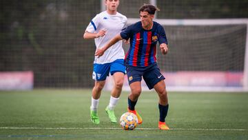 Guille, en un partido con la cantera del Barça.