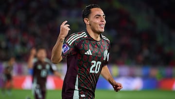 Hugo Camberos celebrates his goal 0-3 of Mexico during FIFA U-20 Mens World Cup Chile 2025 match between Chile and Mexico (Mexican National Team) as part Round of 16 at Elias Figueroa Brander Stadium, on October 07, 2025 in Valparaiso, Chile.