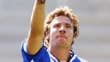 <b>ALEXIS.</b>El central deja el Málaga para jugar en el equipo de Schuster en Primera División