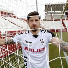 Acuña: "El que venga a pitar que se quede en casa"