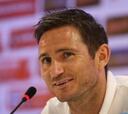 Frank Lampard tira de galones y aplaca el 'debate Rooney'