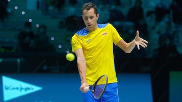 Daniel Galán perdió ante Jannick Siner con parciales de 7-5 y 6-0 en el segundo partido de la serie ante Italia en la Copa Davis 2021. Italia clasifica.