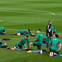 Possible Mexico starting lineup for game 1 of the group stage vs Poland