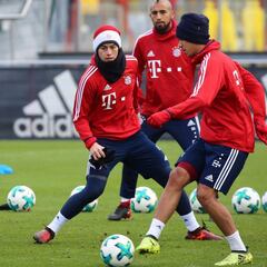 James ya entrena en el Bayern tras su conmoción cerebral