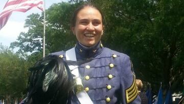 Futbolista colombiana dej&oacute; Colombia por una beca en una Universidad Militar en USA, pero nunca imagin&oacute; pasar a la historia por jugar f&uacute;tbol.