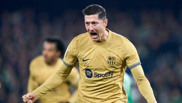 Lewandowski celebra el 0-2 en Heliópolis el miércoles pasado.