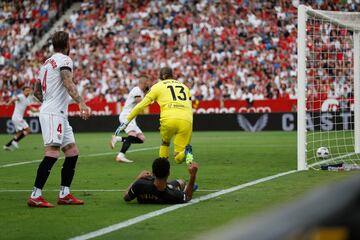 Fede Valverde anotó en el minuto 3 de partido pero el gol fue anulado.