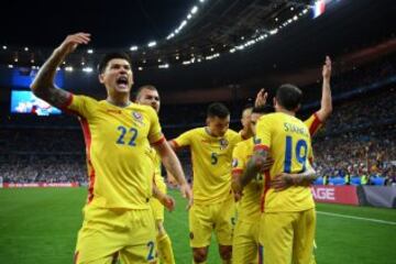 1-1. Stancu celebró el gol del empate.