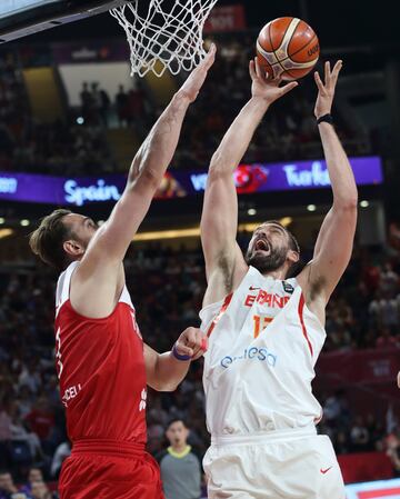 Marc Gasol y Semih Erden.