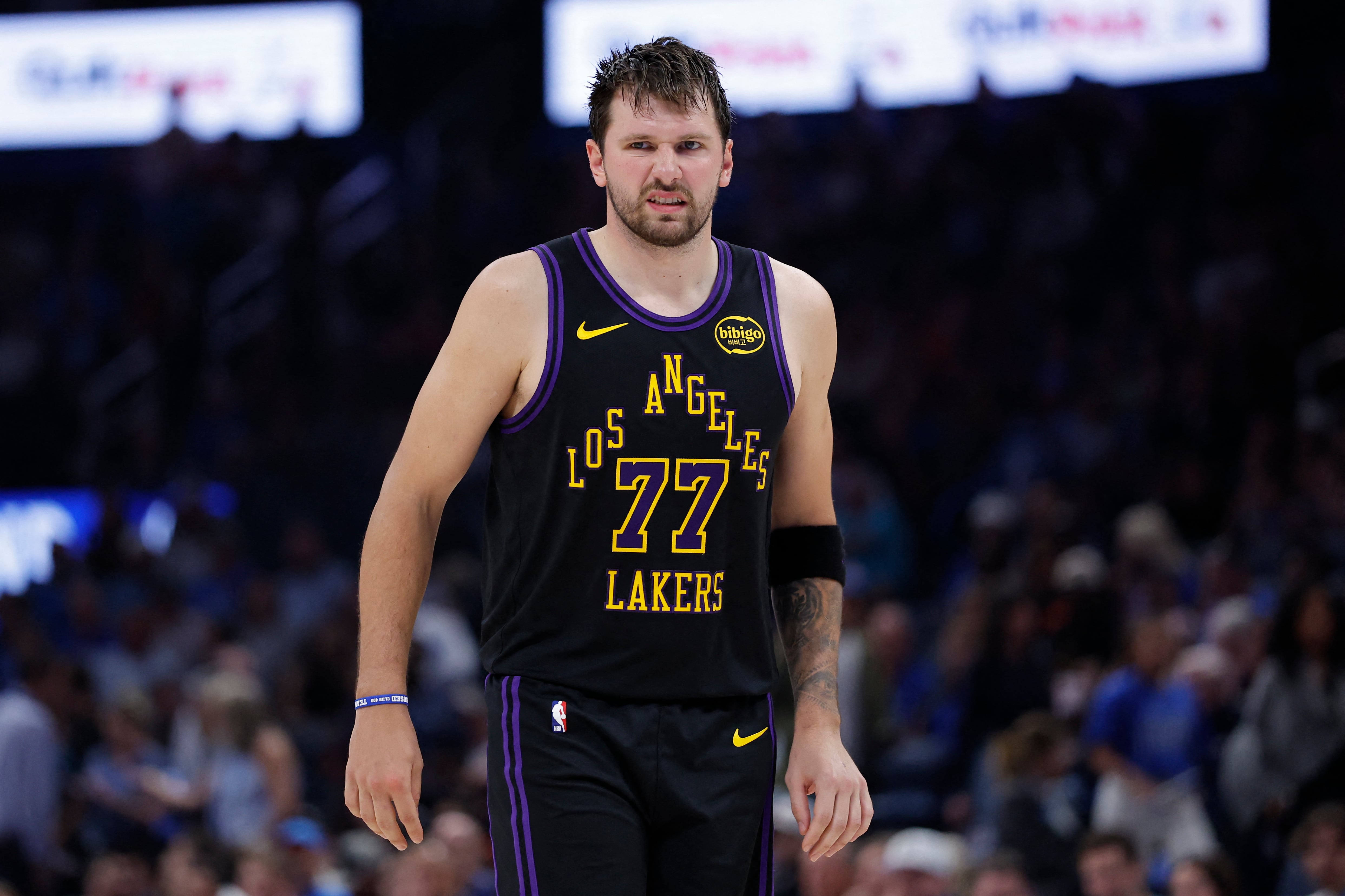 Doncic busca respuestas en Europa