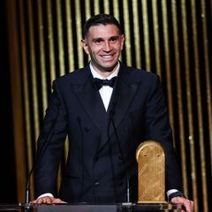 El ‘Dibu’ Martínez gana su segundo Trofeo Yashin