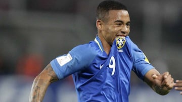 Gabriel Jesus celebra su gol, el primero de la victoria brasile&ntilde;a en Lima.