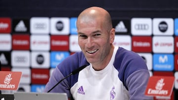 Zidane: "Entiendo las dudas que tiene Isco para renovar"