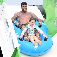 Beckham y sus hijos, jornada 'pasada por agua' en Miami