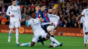 05/04/23  PARTIDO COPA DEL REY SEMIFINAL VUELTA 
BARCELONA - REAL MADRID 
LEWANDOWSKI CAMAVINGA ALABA