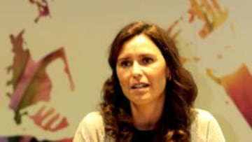 P¨¦rez-Amor: "Es necesario que crezca el deporte femenino"