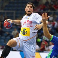 Dani Dujshebaev se hace mayor con los Hispanos