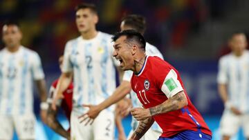 El contraste de Gary Medel: de inactivo a figura en la Roja