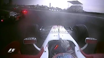 Momento en que Hamilton supera a Glock en Brasil 2008.