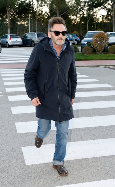Fernando Tejero acude al Tanatorio.