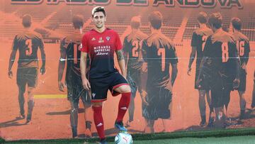 21/07/19 PRESENTACION DE MERQUELANZ COMO NUEVO JUGADOR DEL MIRANDES
 FOTOENVIADAPORALFONSOHERRAN.