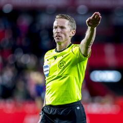 El árbitro que ‘saca de quicio’ al Espanyol y al Cádiz