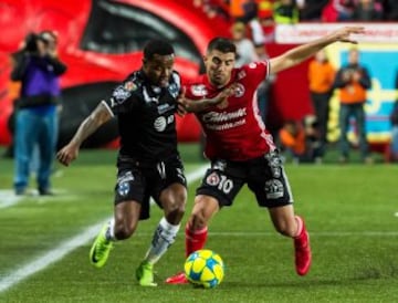 Idolatrada por muchos, la Liguilla es el escenario donde explotan las emociones de nuestro balompié. Partidos surrealistas, volteretas insospechadas y sorpresas mayúsculas caracterizan a la 'fiesta grande'. Xolos, Monterrey, Atlas, Chivas, Toluca y Santos ya consiguieron su boleto para buscar al próximo campeón de la Liga MX; América, Tigres, Pachuca, Morelia y hasta Veracruz aún tienen opciones de entrar. ¿Alguien descartaría a los dirigidos por el 'Tuca’ Ferretti, tras una mediocre temporada?